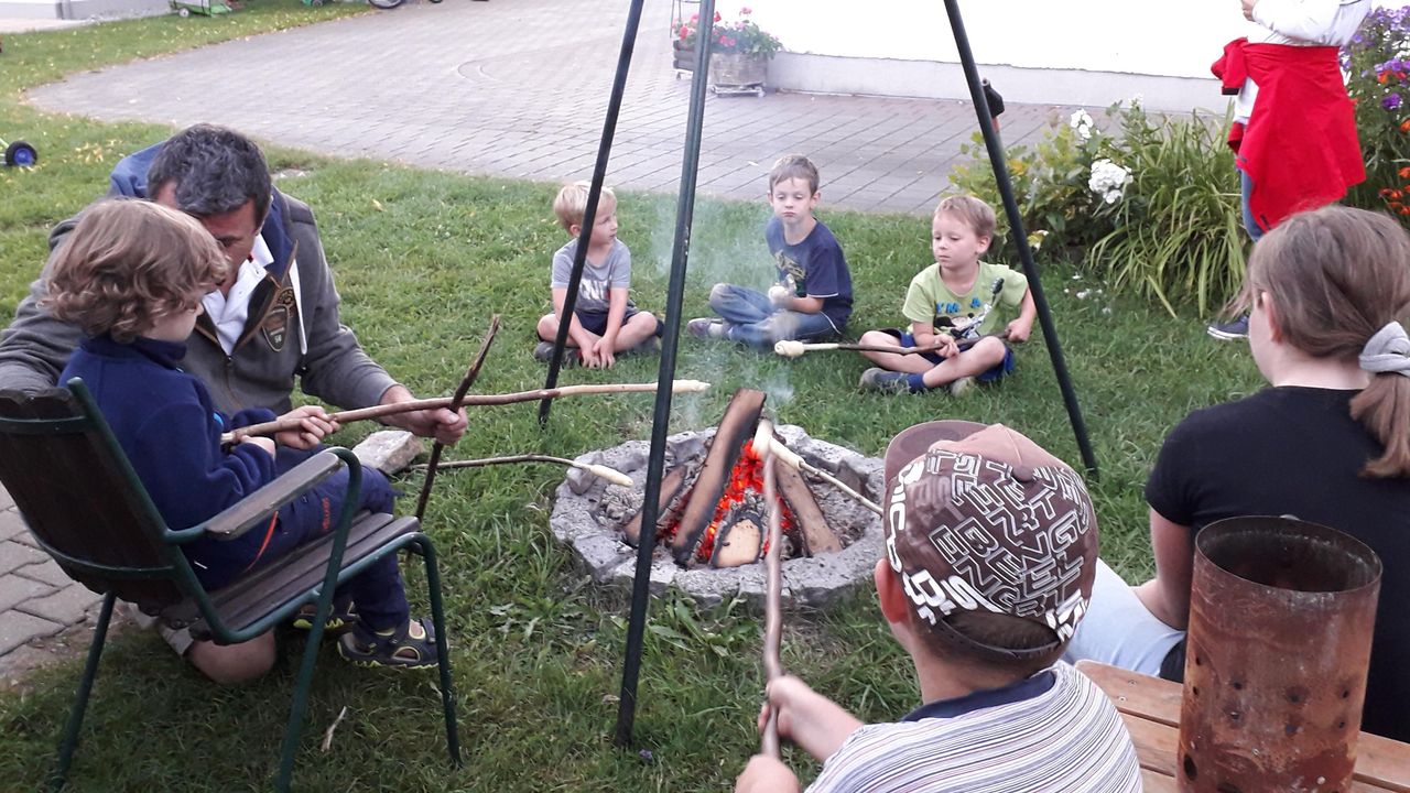 Stockbrotgrillen Stockbrotgrillen